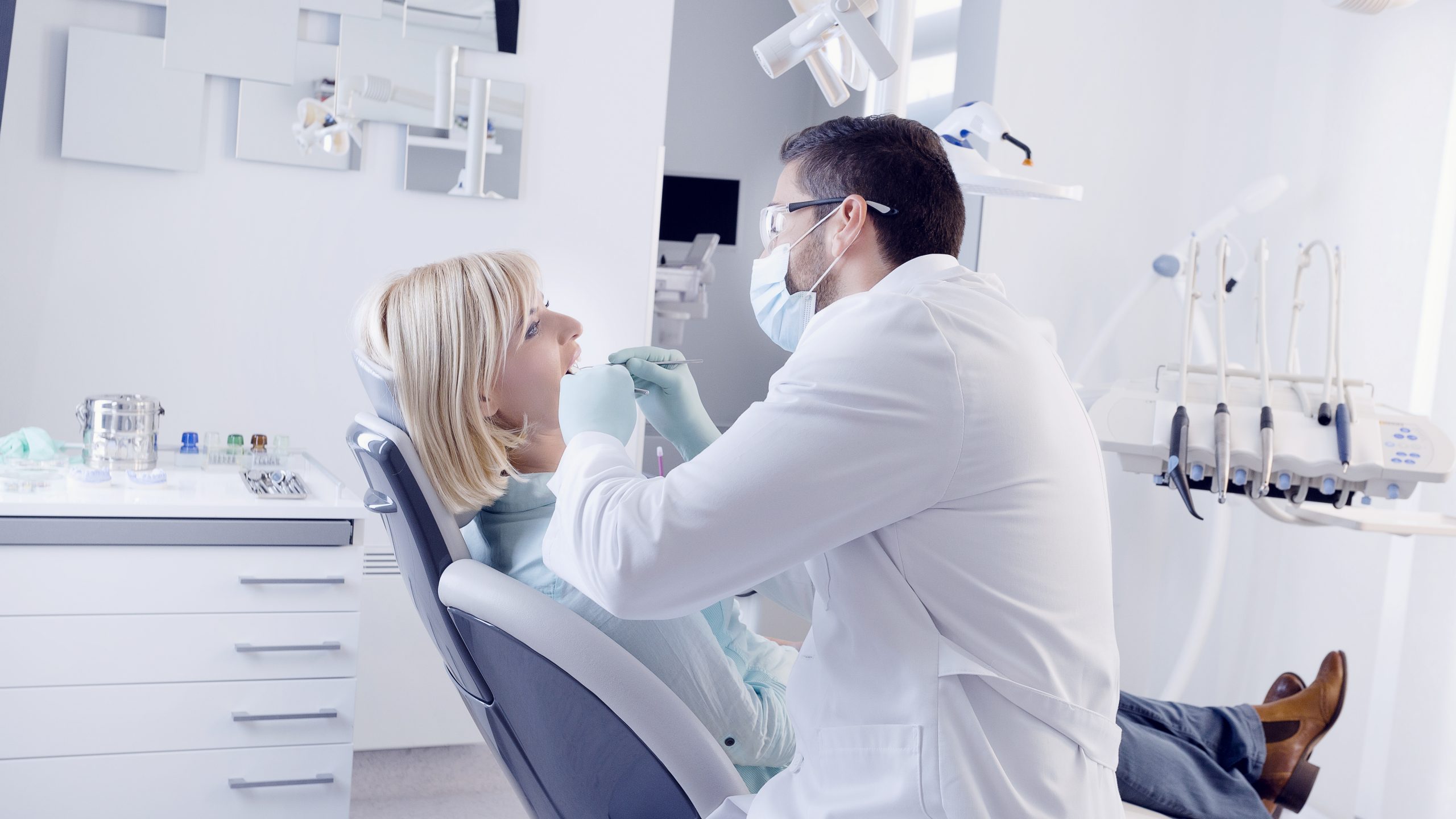 Dentist in Oak Brook, IL